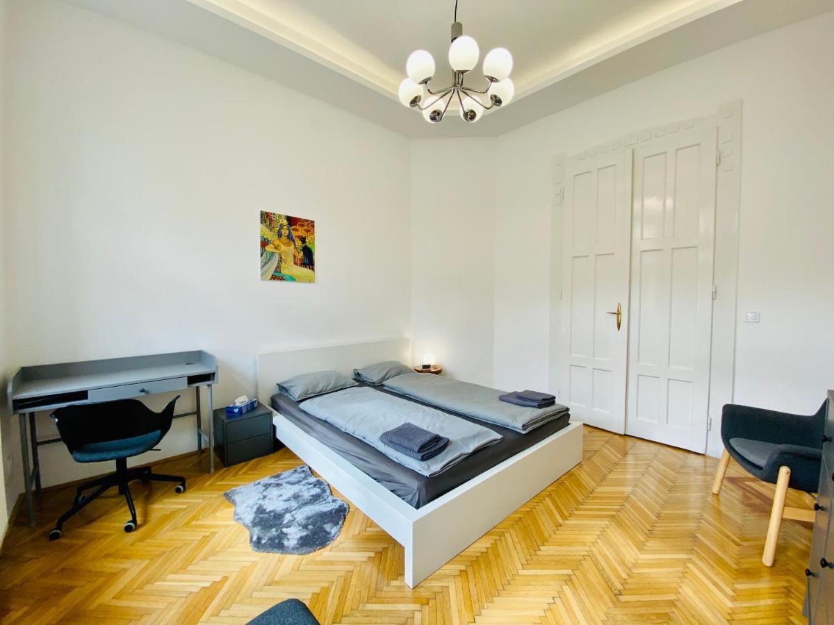 Spacious 4Br Oasis In Central Budapest - Bp Sky Exteriör bild